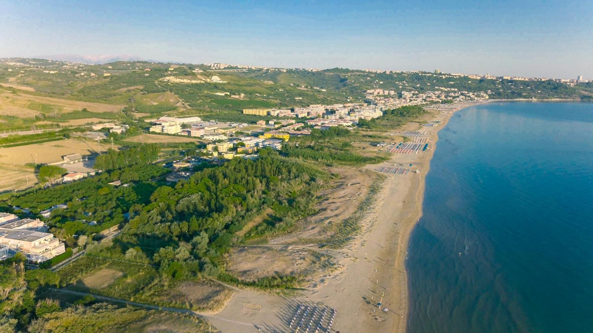 Camping & Residence Il Pioppeto فاستو المظهر الخارجي الصورة